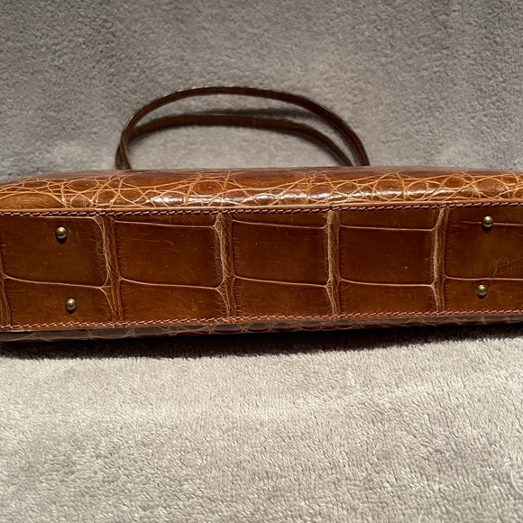 Genuine Alligator Purse by Bonwitt Teller - Picture 3 of 5